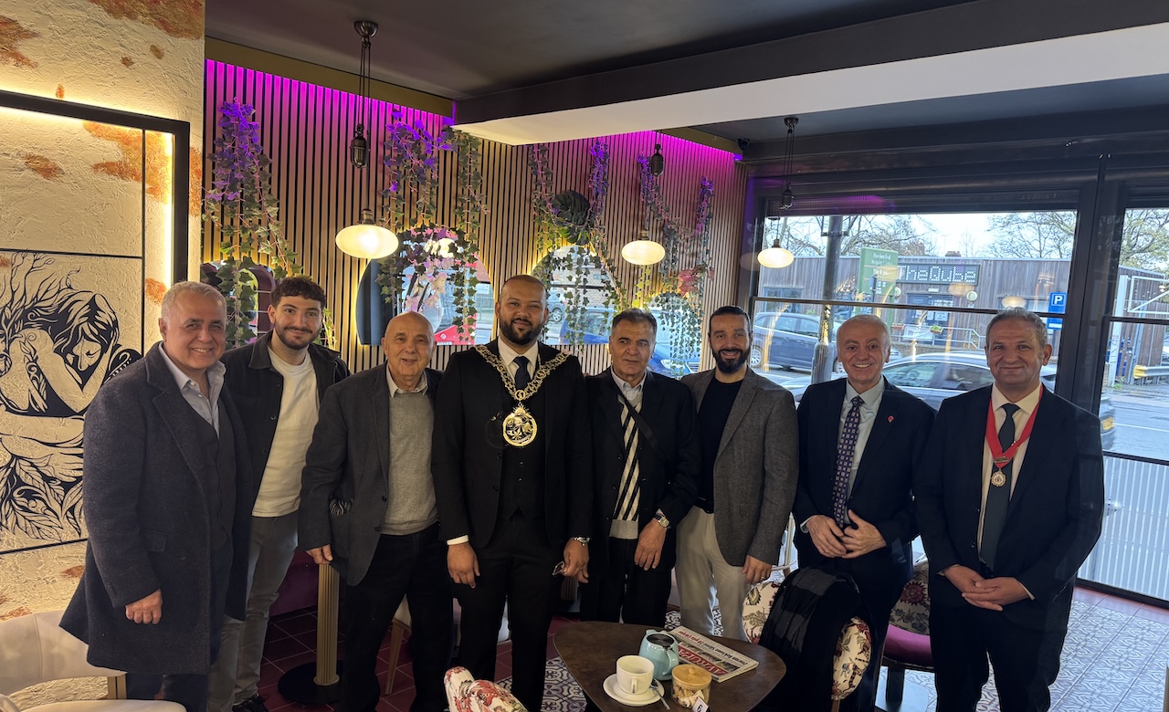 Londra’da Akdeniz’in Yeni İncisi, Lawin Kitchen Açıldı 5