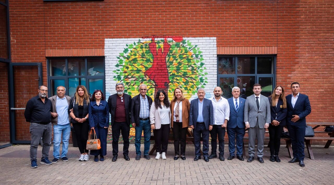 Chp'li Semra Dinçer Londra'da İngiltere Birliği Ile Buluştu 6