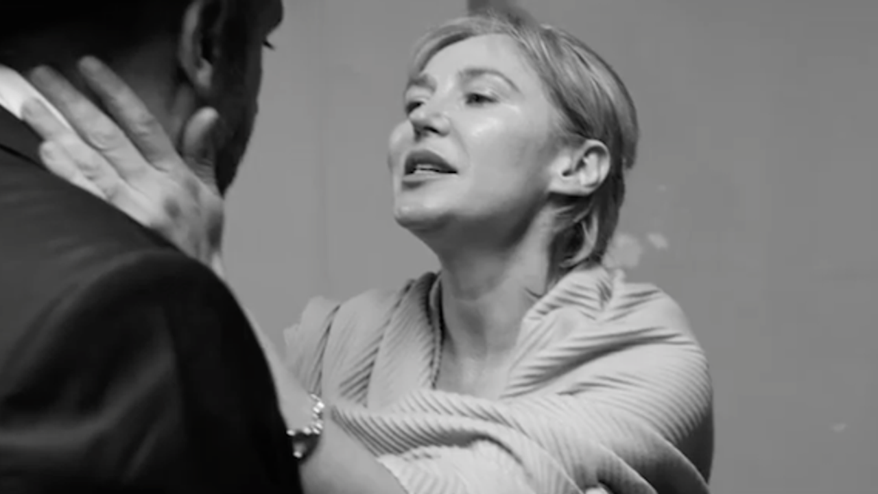 Kazablanka oyunu Londra'da Arcola Tiyatrosu’nda