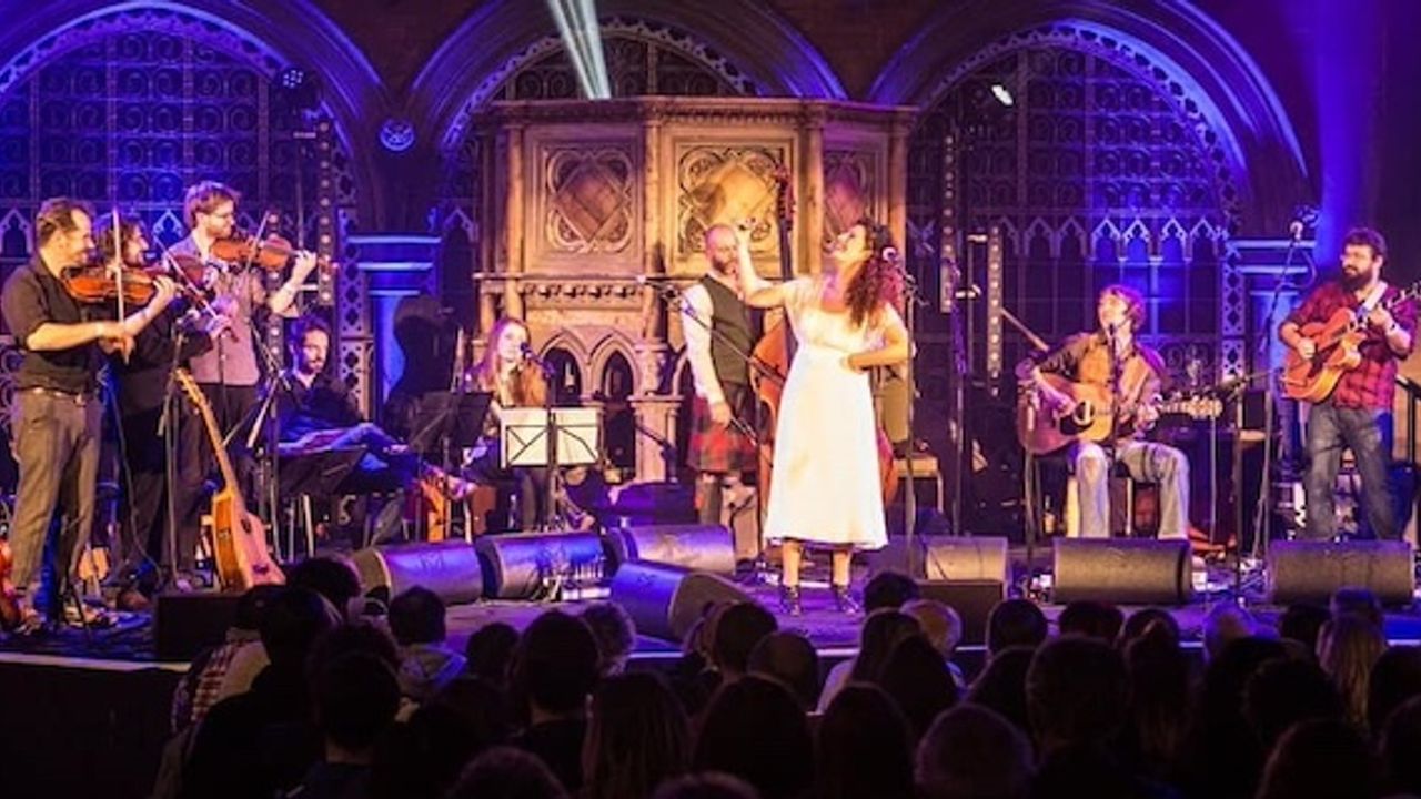 Kings Place'te Türkiye, İskoçya, İrlanda ve Galler müzisyenleriyle Band of Burns konseri