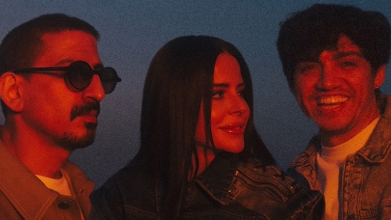 Simge, Mavi Gri ve Ozan Bayraşa ‘Bir Şehri Sevmek’ adlı şarkıda bir araya geldi