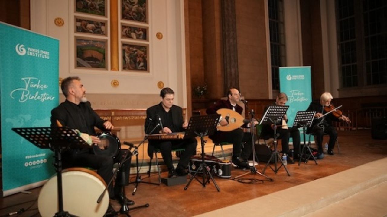 Londra'da Sadettin Kaynak ve Selahattin Pınar'ın eserleri çalındı