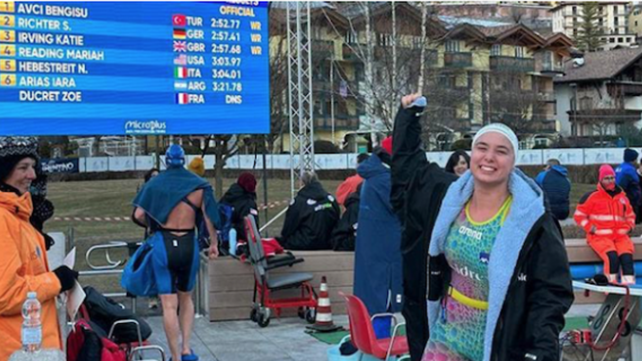 Ultra maraton yüzücüsü Bengisu Avcı,  İtalya'nın Molveno'da dünya rekoru kırdı