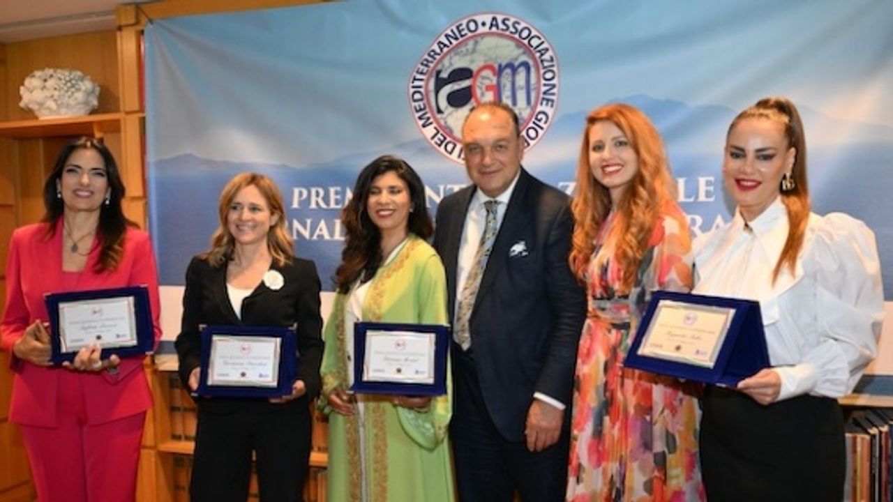 Uluslararası Avrupa Akdeniz Gazetecilik Ödül Töreni Roma'da yapıldı