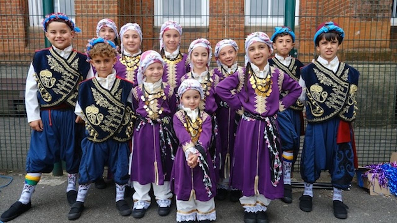 Londra Türk Derneği Aile Şenliği coşkulu bir şekilde gerçekleşti