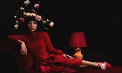 Zeynep Bastık'ın Lan şarkısı kısa sürede milyonlarca müziksevere ulaşmayı başardı