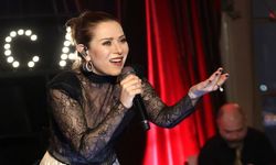 Zuhal Olcay'ı izleyenler arasında Halil Ergün de vardı