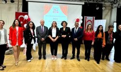 Londra Rauf Raif Denktaş Türk Okulu'ndan karne töreni ve yıl sonu festivali