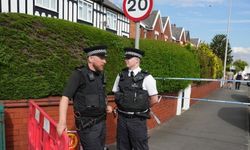 Southport'ta bıçaklı saldırıda 2 çocuk öldü, 9'u çocuk 11 kişi yaralandı