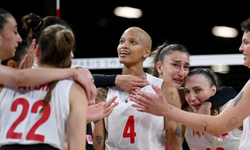 Atatürk'ün, Cumhuriyetin kızları Paris Olimpiyatlarında yarı finalde