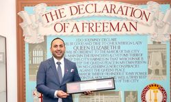 Türk işadamı Ferhat Akkaya’ya, Londra’da özgürlük ayrıcalık sağlayan ‘Freeman Onur Payesi