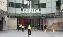Londra Metropolitan Polisi, BBC'nin binası önünde toplanmayı engelledi