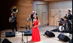 Yıllar sonra 'Hümeyra'  Zamanın ötesine geçen şarkılar