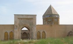 Gök Kümbet, Kerkük Kalesi’nde Türk Mirasının Bir Şaheseri