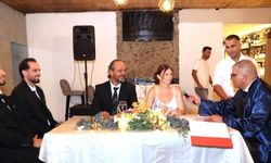 Londra’da Başlayan Aşkın 30 yıllık yolculuğu sürpriziyle taçlandı