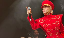 Gülşen Londra konserinde hitleriyle sahneyi ateşledi