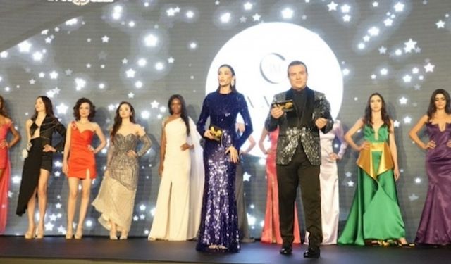 Taçlı güzeller La Mare Collection defilesi ayakta alkışlandı