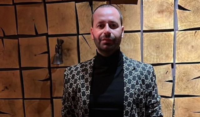 Akan Oza, Londra Piccadilly'de sevdikleriyle beraber doğumgününü kutladı