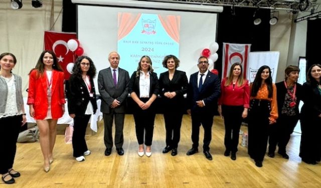 Londra Rauf Raif Denktaş Türk Okulu'ndan karne töreni ve yıl sonu festivali