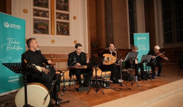 Londra'da Sadettin Kaynak ve Selahattin Pınar'ın eserleri çalındı