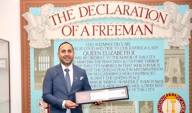 Türk işadamı Ferhat Akkaya’ya, Londra’da özgürlük ayrıcalık sağlayan ‘Freeman Onur Payesi