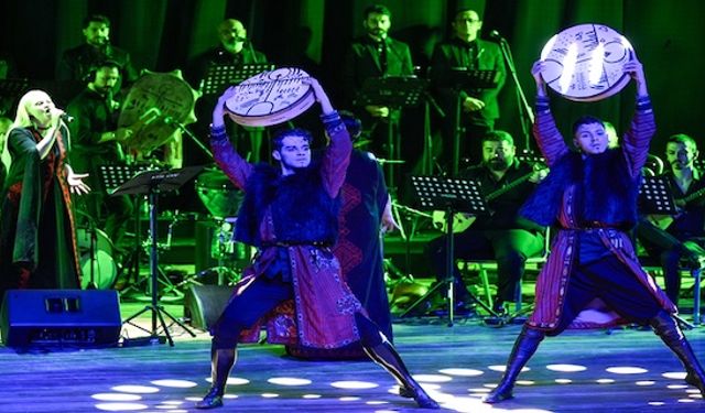 Türk dünyasının renklerini müzik ve dansla tanıtıyorlar