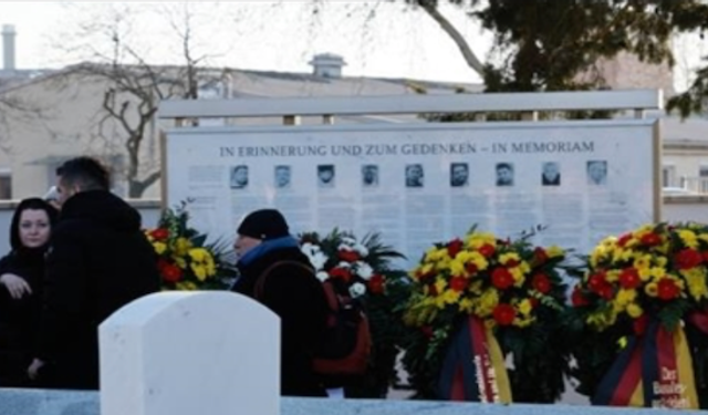 Almanya'nın Hanau kentindeki terör saldırısında hayatını kaybedenler anıldı