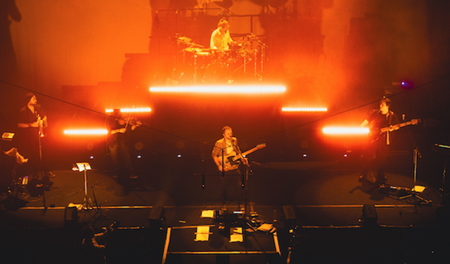 Gevende, Londra’ya Sınırları Aşan Bir Müzikal Yolculukla Geri Dönüyor