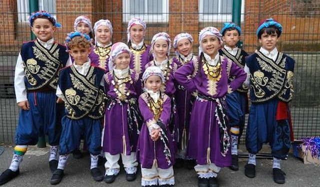 Londra Türk Derneği Aile Şenliği coşkulu bir şekilde gerçekleşti