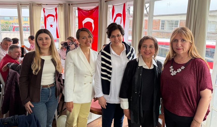 Londra’da KKTC Toplumu Kahvaltı Etkinliğinde Bir Araya Geldi